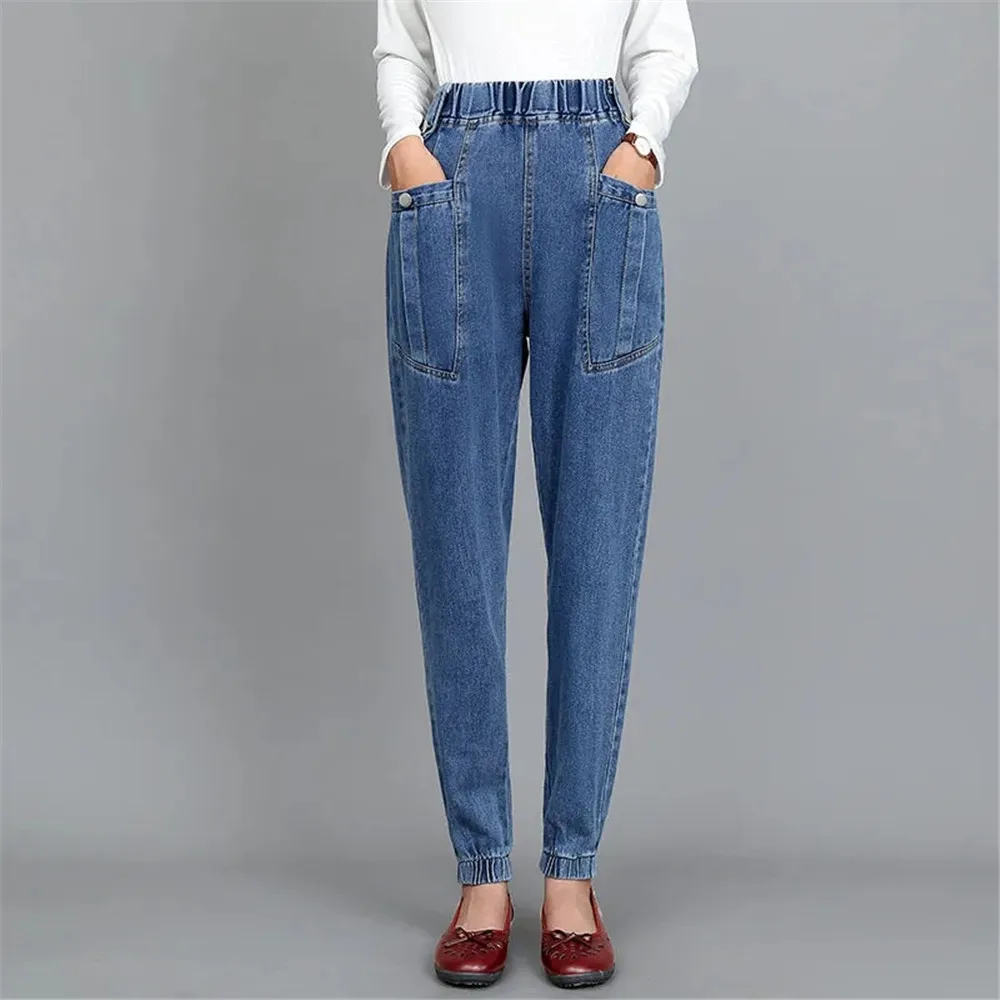 

Mom Jeans New Large Size Elastic High Waist Denim Pants Middle Age Women Loose Casual Straight Harem Jeans Pants Female Trousers