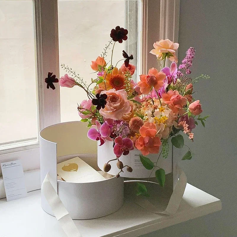 Двухслойная вращающаяся коробка для цветов, букет для тортов, портативная Подарочная сумка, День Святого Валентина, свадьба, десерт, круглая искусственная
Двухслойная вращающаяся коробка для цветов, букет для тортов, портативная Подарочная сумка, День Святого Валентина, свадьба, десерт, круглая искусственная