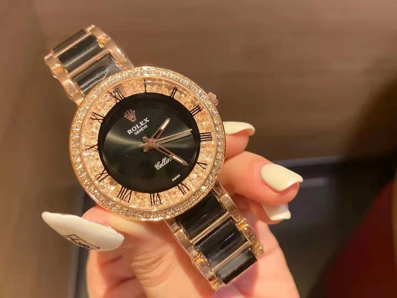 

New Fashion Women Men Quartz Watch Mens Women Watches Luxury Classic Retro Big diamond Wristwatches
