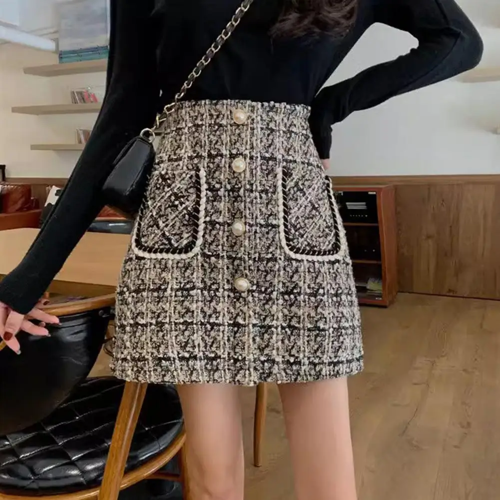 Woolen Short Skirt High-waisted Woolen Plaid Skirt Plaid Print A-line Skirt with Faux Pearls Buttons High Waist Woolen for Women
Woolen Short Skirt High-waisted Woolen Plaid Skirt Plaid Print A-line Skirt with Faux Pearls Buttons High Waist Woolen for Women
