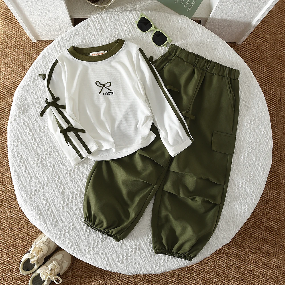 الخريف أزياء جديدة الفتيات الملابس الأحمر القوس الديكور إلكتروني التطريز طويلة الأكمام أعلى + السراويل العمل 2 قطع مجموعة ملابس الأطفال الخريف أزياء جديدة الفتيات الملابس الأحمر القوس الديكور إلكتروني التطريز طويلة الأكمام أعلى + السراويل العمل 2 قطع مجموعة ملابس الأطفال