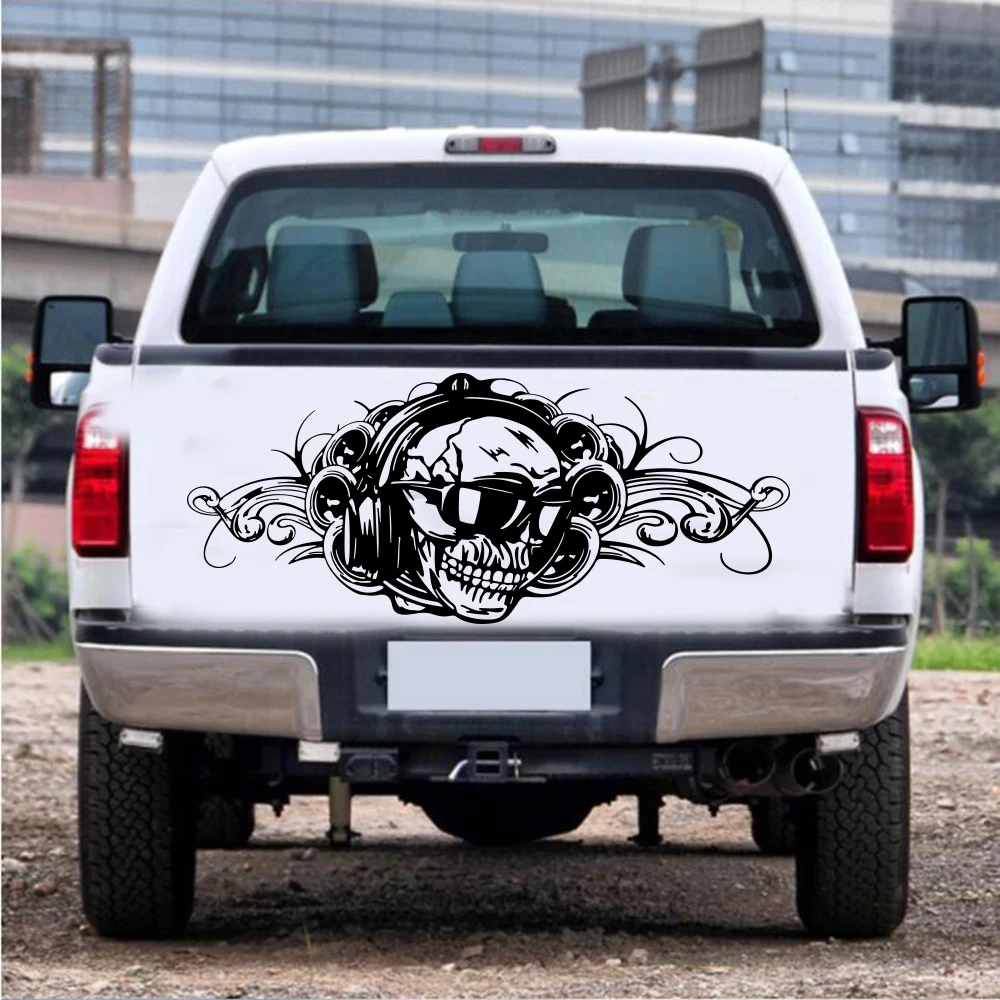 

Skull with Headphones Car Truck Sticker Rear Door Hood Tailgate Body Side Auto Vehicle Windshield Vinyl Decal Accessiores