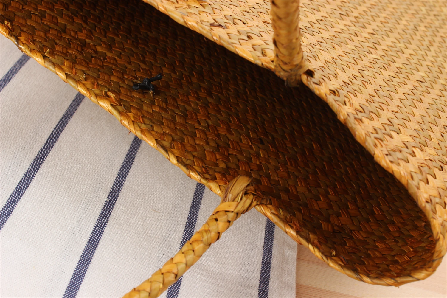 Handmade Rattan Basket Travel Tote 13 S86bbd708c8584dfca41b120fbd4660599