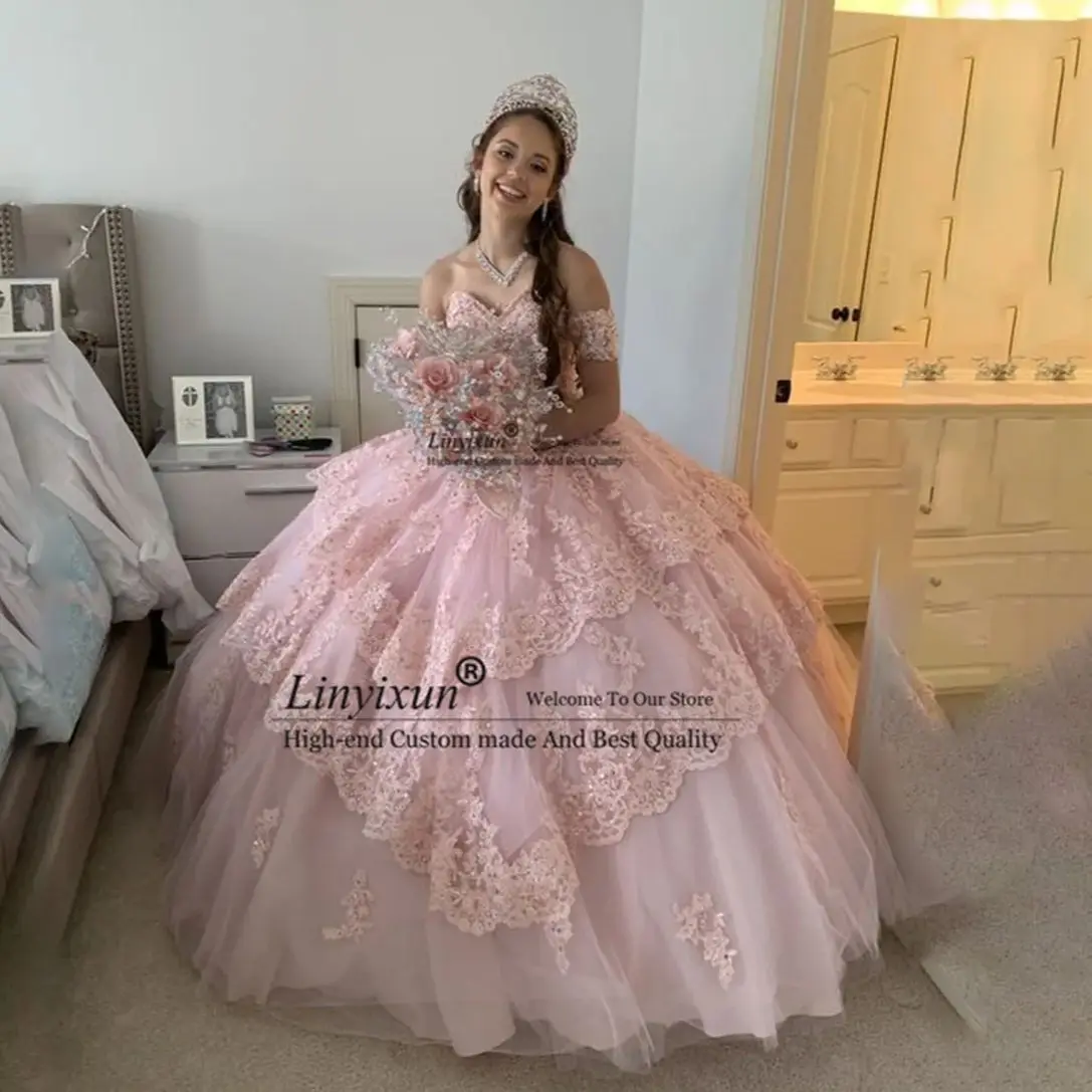 Ball Gowns Floral Embroidered Quinceanera Dresses Beaded Scoop Neck Vestidos De 15 Años Lace Up Birthday Girls Sweet 16 Dress
Ball Gowns Floral Embroidered Quinceanera Dresses Beaded Scoop Neck Vestidos De 15 Años Lace Up Birthday Girls Sweet 16 Dress