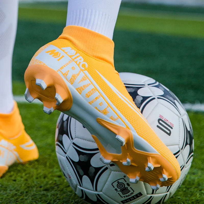 Men Soccer Shoes Fashion Outdoor Football Mens Boots TF Cleats Non-Slip Professional Training Grass Cleats Grassland Sneakers
Men Soccer Shoes Fashion Outdoor Football Mens Boots TF Cleats Non-Slip Professional Training Grass Cleats Grassland Sneakers