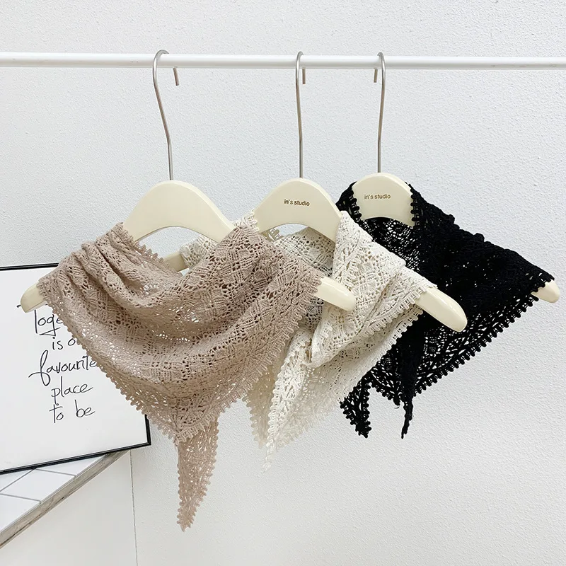 Women Brand Lace Floral Hollow Shawls Luxury Knitted Scarf for Ladies Fashion Spring Summer Triangular Scarves
Women Brand Lace Floral Hollow Shawls Luxury Knitted Scarf for Ladies Fashion Spring Summer Triangular Scarves