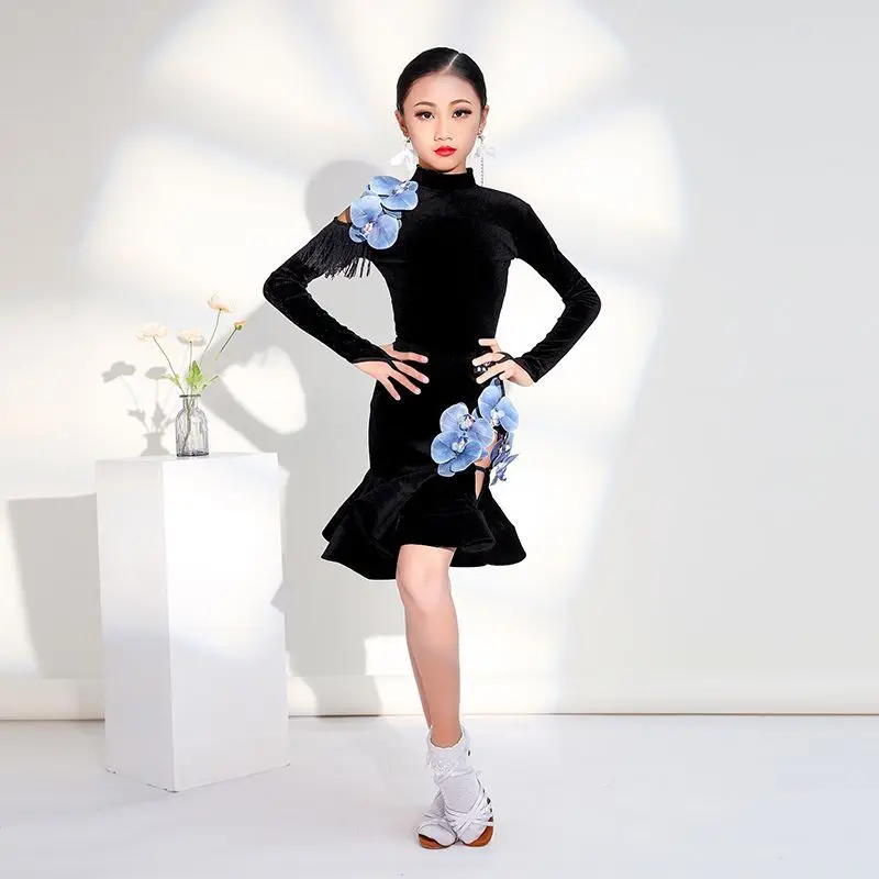 Костюмы для латиноамериканских танцев с длинным рукавом и юбкой для детей
Костюмы для латиноамериканских танцев с длинным рукавом и юбкой для детей