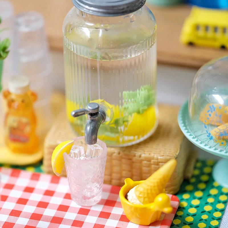 1:12 Miniature Doll House Decoration Cold Water Jug Tableware Kettle Kitchen Set Dollhouse Accessories
1:12 Miniature Doll House Decoration Cold Water Jug Tableware Kettle Kitchen Set Dollhouse Accessories