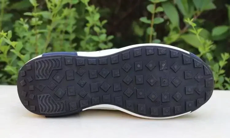 Men's Casual Running Shoes Soft Bottom Leather Surface Waterproof Autumn Winter New Style Dad Sports Sneakers Rubber Sole Men's Casual Running Shoes Soft Bottom Leather Surface Waterproof Autumn Winter New Style Dad Sports Sneakers Rubber Sole