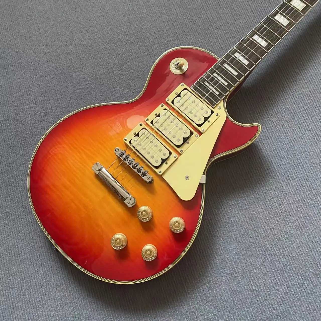 Металлическая струнная электрогитара Rock, отправка в течение 48 часов 
Металлическая струнная электрогитара Rock, отправка в течение 48 часов