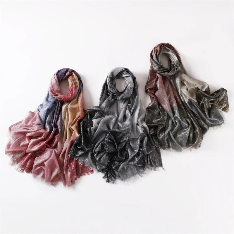 

Cross-Border International Station New Yarn-Dyed Large Plaid Rayon Silver Silk Two Ends Short Beard Closed Toe Shawl Women's Sca