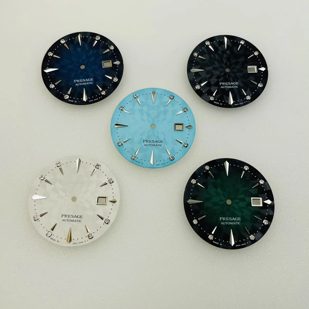 Новинка NH35, диаметром циферблата 35 мм, Модифицированная Коктейльная дрель с гравировкой NH36, без светящегося фотоэлемента, аксессуары
Новинка NH35, диаметром циферблата 35 мм, Модифицированная Коктейльная дрель с гравировкой NH36, без светящегося фотоэлемента, аксессуары