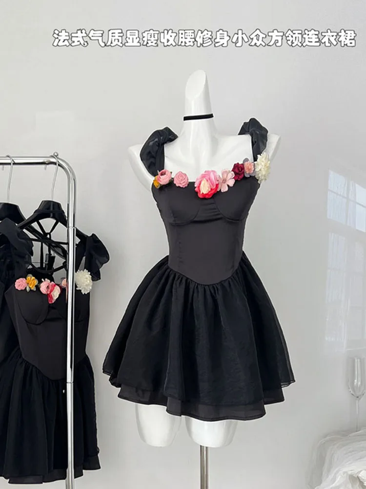 French Elegant Fashion Sexy Slim Prom Gown One-Piece Dress Summer Women 3D Flower Solid Square Collar A-Line Frocks Streetwear
French Elegant Fashion Sexy Slim Prom Gown One-Piece Dress Summer Women 3D Flower Solid Square Collar A-Line Frocks Streetwear