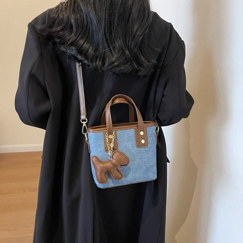 

New Fashion Embossed Handbag for Women's Shoulder Diagonal Straddle Bag Portable Bucket Bag crossbody bags for women purses