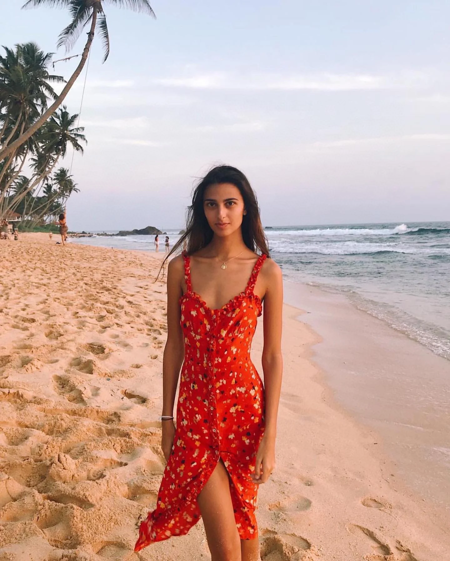 Women 100% Silk Sexy Strapless Edible Tree Fungus Edge Floral Printed Sling Midi Dress
Women 100% Silk Sexy Strapless Edible Tree Fungus Edge Floral Printed Sling Midi Dress