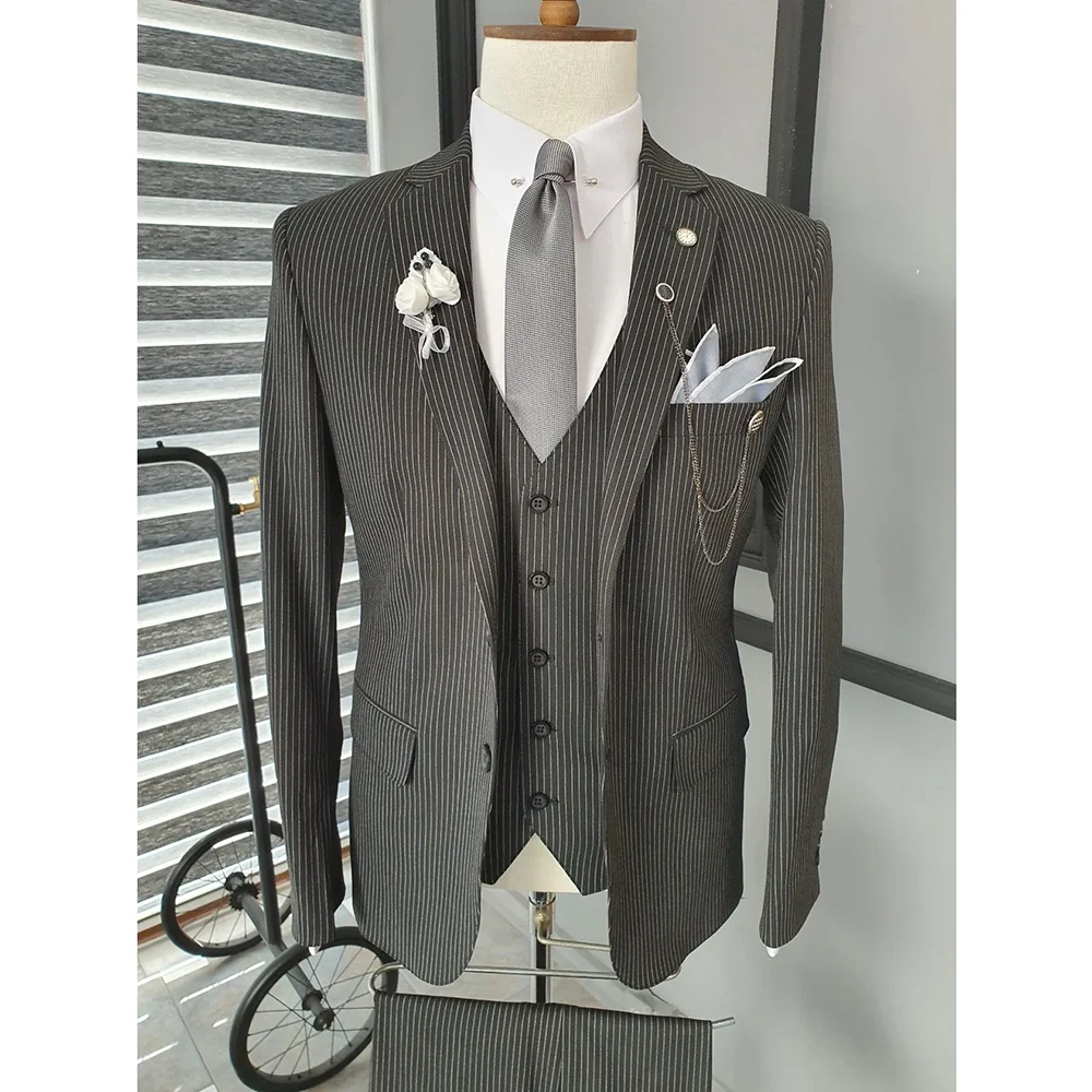 

Fashion Black Pinstripe Men Suits 3 Piece Summer Notch Lapel Single Breasted Groom Suit Slim Smart Casual Office Wedding Tuxedo