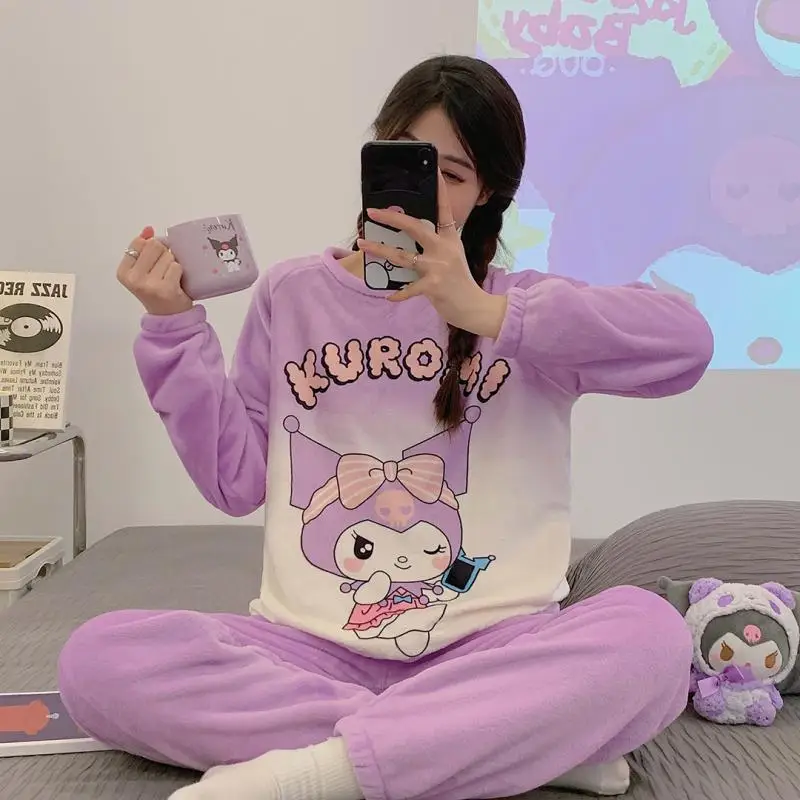 Kawaii Sanrio Hellokitty Kuromi Lotso Linabell Plush Pajamas Cartoon Round Neck Home Wear Winter Warm Christmas Gifts For Girls
Kawaii Sanrio Hellokitty Kuromi Lotso Linabell Plush Pajamas Cartoon Round Neck Home Wear Winter Warm Christmas Gifts For Girls