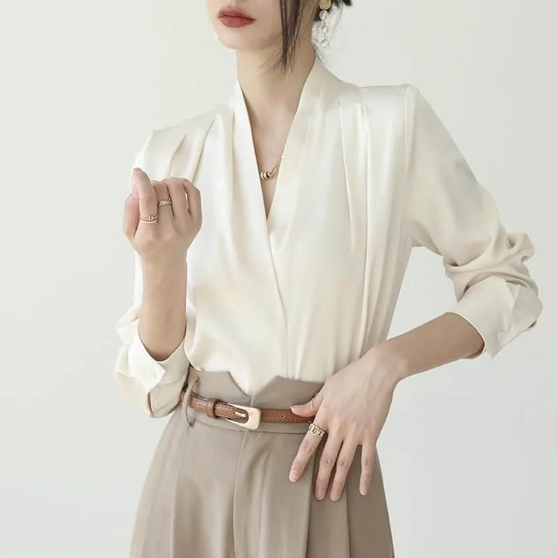Satin Chiffon Shirts for Women Vintage Long Sleeved Casual Korean Style V-neck Fold Design One Piece Blouse Office Women Tops
Satin Chiffon Shirts for Women Vintage Long Sleeved Casual Korean Style V-neck Fold Design One Piece Blouse Office Women Tops