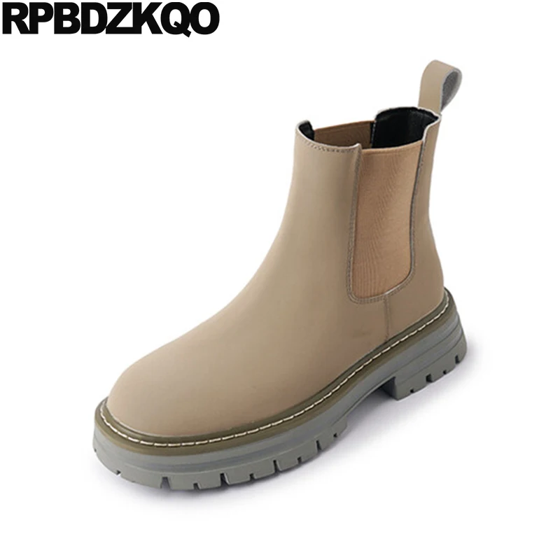 Boots Short Chelsea 2022 Booties Fall Harajuku Platform Ankle Chunky Creepers Luxury Brand Shoes Women Suede Goodyear Welted
Boots Short Chelsea 2022 Booties Fall Harajuku Platform Ankle Chunky Creepers Luxury Brand Shoes Women Suede Goodyear Welted