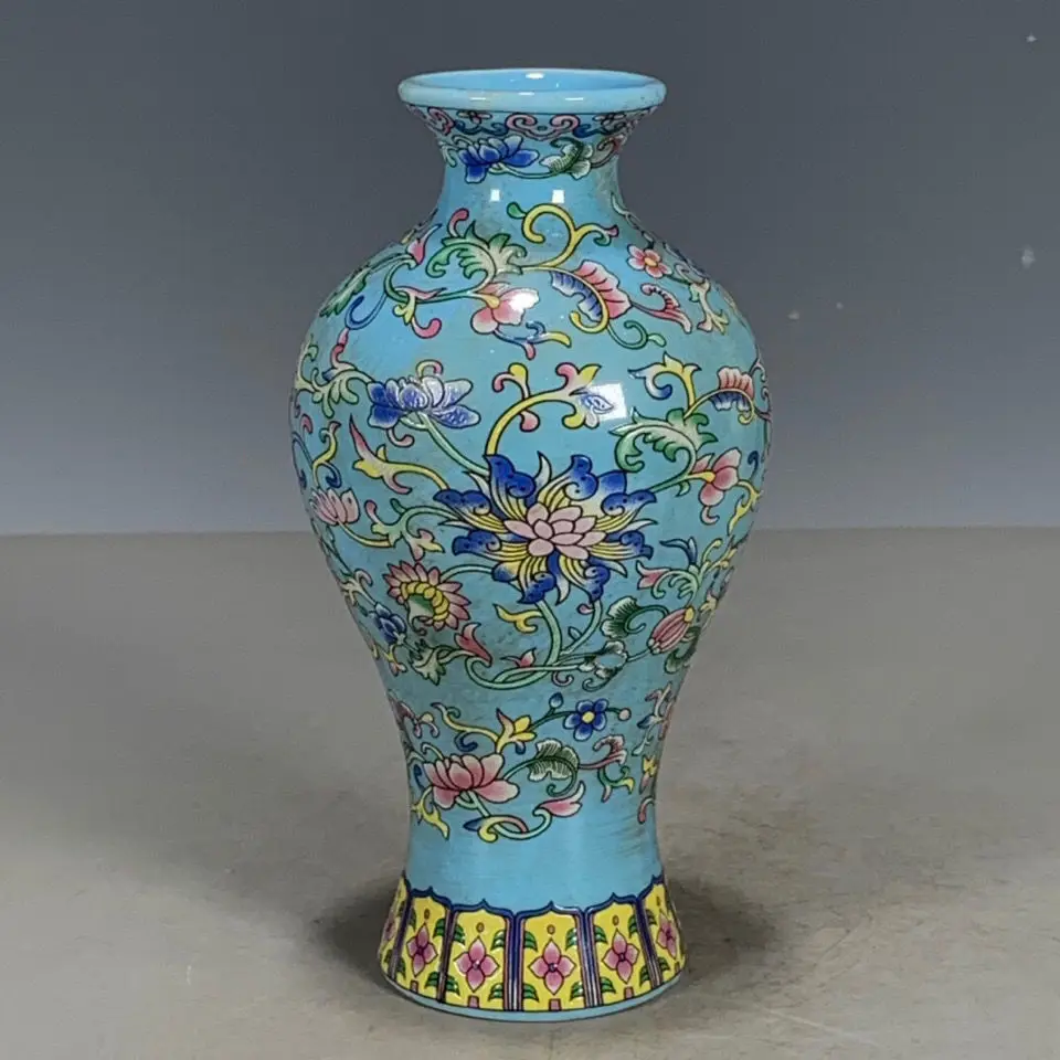 

Chinese Blue Famille Rose Porcelain Qing Qianlong Lotus Pattern Vase 5.90 Inch