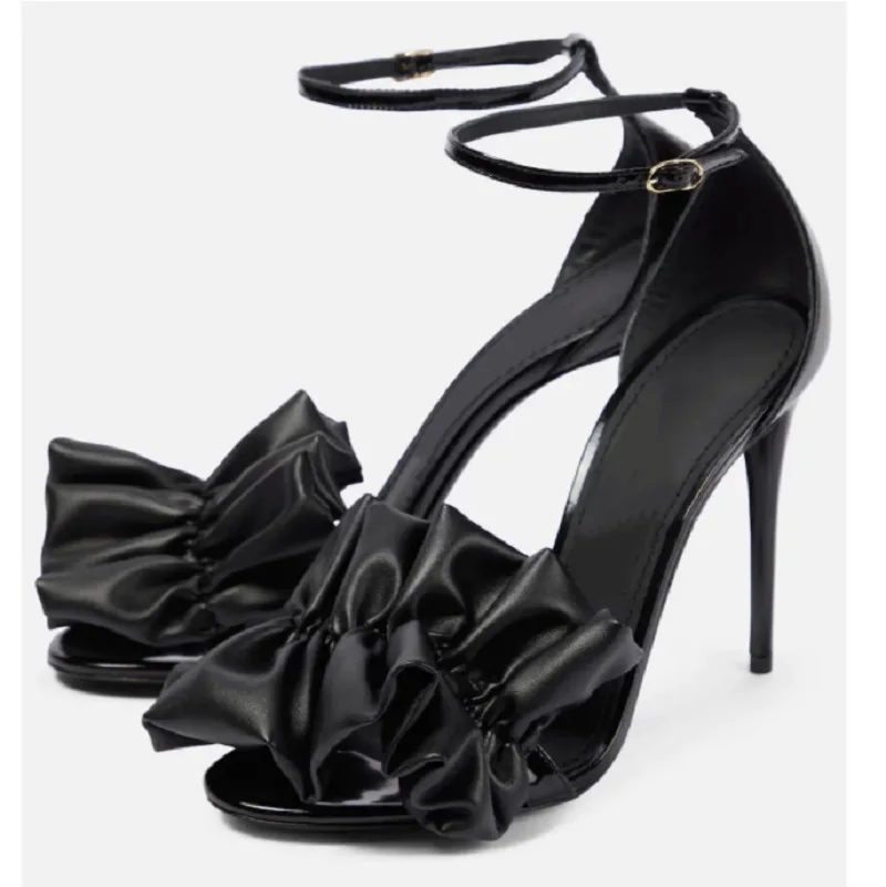 Summer New Round Headed Hollow One Line Slim Heel Flower Pleated Sandals Slim High Heel Banquet Dress Versatile Large Women Shoe
Summer New Round Headed Hollow One Line Slim Heel Flower Pleated Sandals Slim High Heel Banquet Dress Versatile Large Women Shoe
