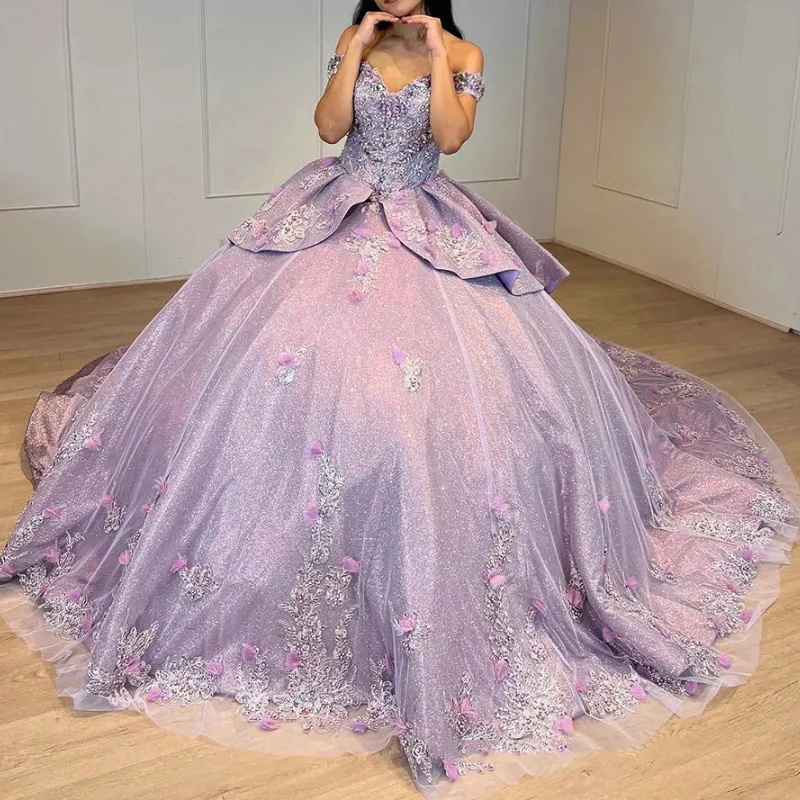 

Lilac Shiny Ball Gown Quinceanera Dresses Off The Shoulder Beading Appliques Lace 3D Flowers Ruffles Corset Vestidos De 15 Años