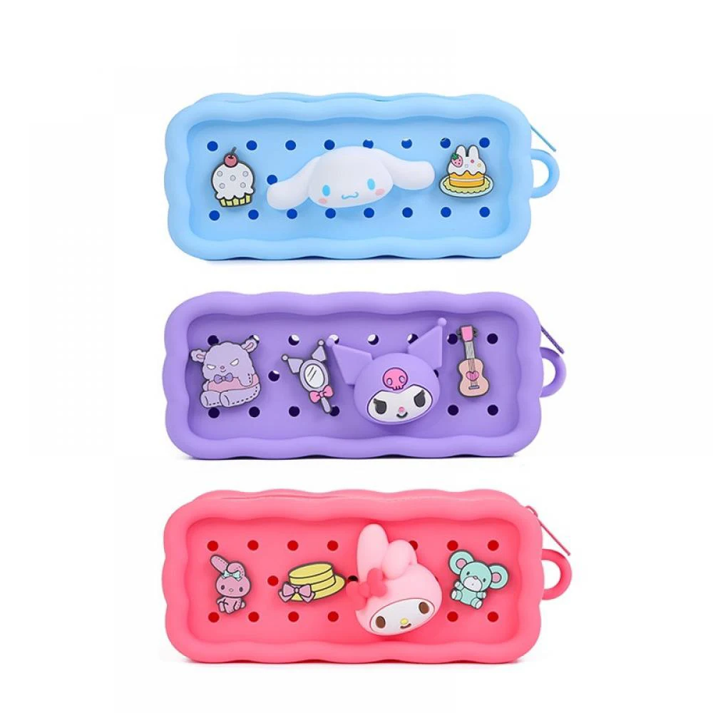 Kawaii Anime Sanrios Kuromi My Melody New Silicone Multi-Functional Storage Makeup Bag Cute Cartoon Stationery Bag Holiday Gift
Kawaii Anime Sanrios Kuromi My Melody New Silicone Multi-Functional Storage Makeup Bag Cute Cartoon Stationery Bag Holiday Gift