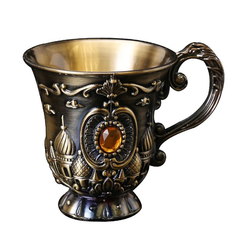 1pc European Style Mini Wine Glasses Vodka Goblet Red Liquor Glass Spirits Drinking Cup Antique Wine Gift Retro Decoration
1pc European Style Mini Wine Glasses Vodka Goblet Red Liquor Glass Spirits Drinking Cup Antique Wine Gift Retro Decoration