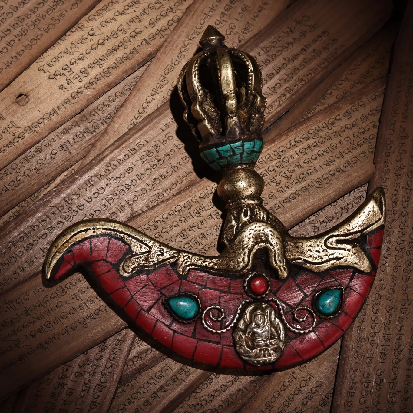5"Tibetan Temple Collection Old Bronze mosaic Gem Turquoise Guanyin Dorje Vajra Phurpa Amulet Dharma Town house Exorcism 
5"Tibetan Temple Collection Old Bronze mosaic Gem Turquoise Guanyin Dorje Vajra Phurpa Amulet Dharma Town house Exorcism