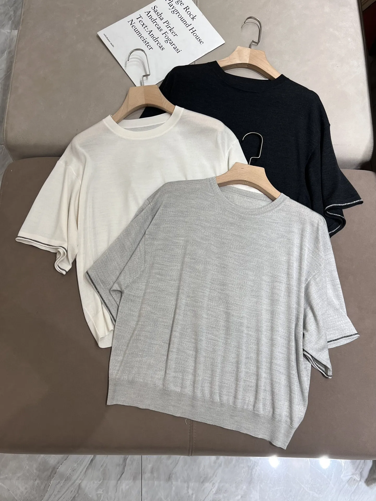 Summer B*C Women's Loose T-shirt Thin Wool Silk Top O-Neck Pullover Short Sleeves Tops For Female Clothing
Summer B*C Women's Loose T-shirt Thin Wool Silk Top O-Neck Pullover Short Sleeves Tops For Female Clothing
