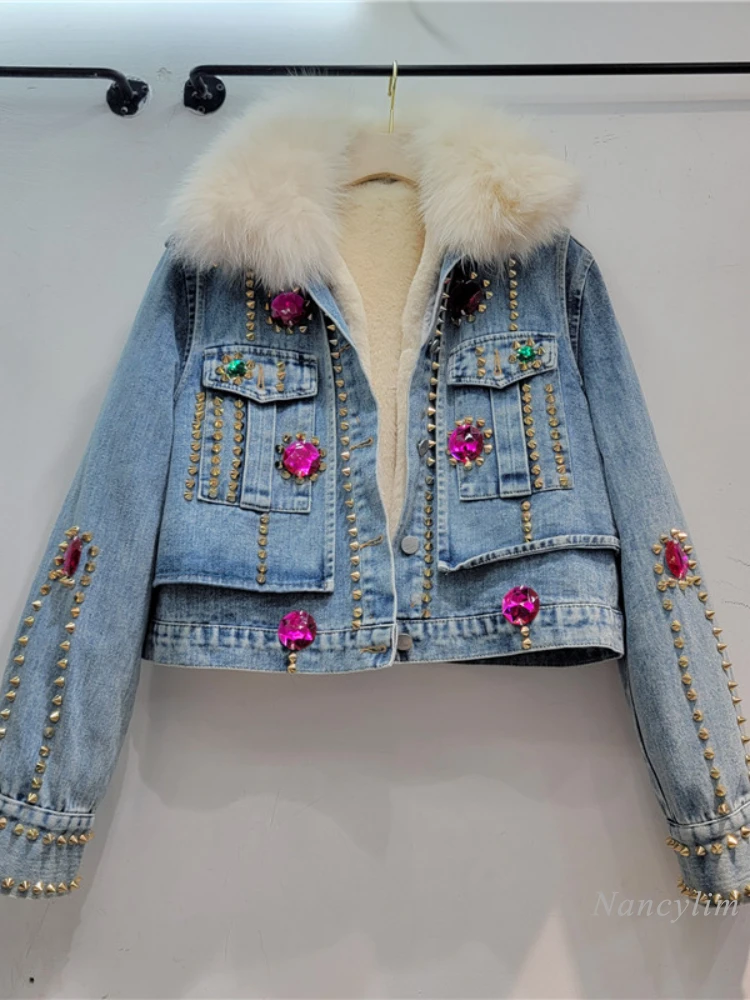 2023 Fur Denim Jacket Womans Winter Coat Rhinestone Beaded Liner Removable Fleece Thickened Fox Fur Collar Denim Cotton Coat 
2023 Fur Denim Jacket Womans Winter Coat Rhinestone Beaded Liner Removable Fleece Thickened Fox Fur Collar Denim Cotton Coat