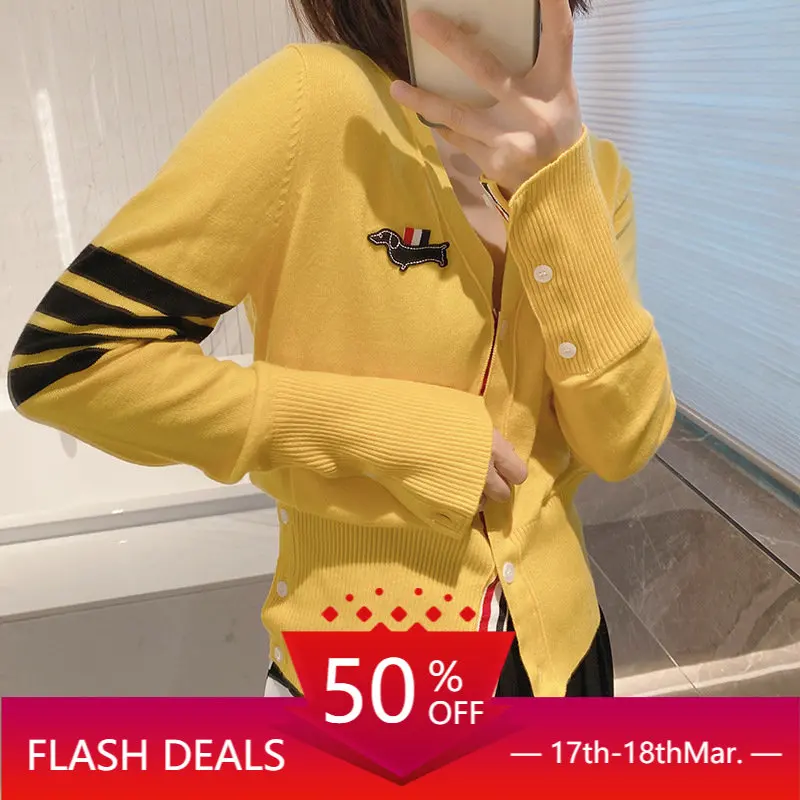 High Quality Korean Style TB Spring New Summer Candy Color Cute Puppy TB Wool Knit Cardigan V-Neck Long Sleeve Top Woman
High Quality Korean Style TB Spring New Summer Candy Color Cute Puppy TB Wool Knit Cardigan V-Neck Long Sleeve Top Woman