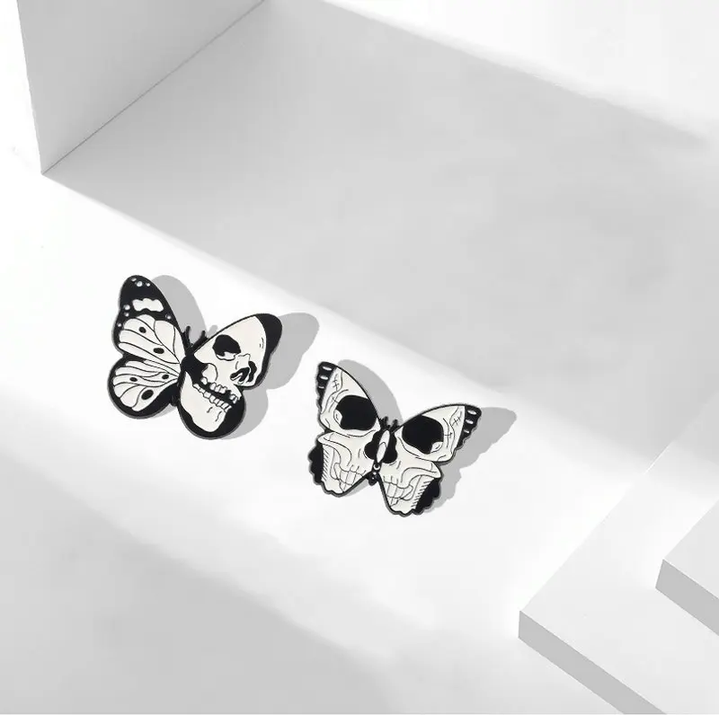 

Эмалированные булавки в стиле панк с бабочками, индивидуальные броши в форме скелета, мотыльки, значки на лацкан, черные готические насекомые, ювелирные изделия, подарок для детей, друзей