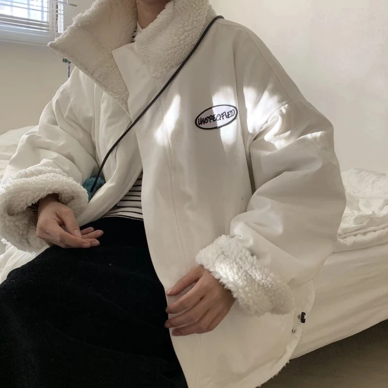 Both Sides Wear Winter Lamb Velvet Jacket Women 2022 New Retro Hong Kong Style Tide Ins Short Cotton Jacket Winter Fleece Coat
Both Sides Wear Winter Lamb Velvet Jacket Women 2022 New Retro Hong Kong Style Tide Ins Short Cotton Jacket Winter Fleece Coat