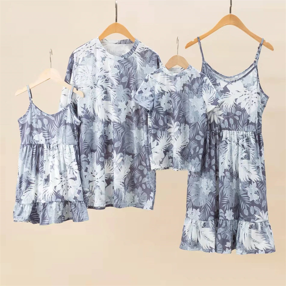 2024 Family Look Tank Mother Daughter Matching Dresses Mommy and Me Clothes Short Sleeve Father Son T-shirts Summer
2024 Family Look Tank Mother Daughter Matching Dresses Mommy and Me Clothes Short Sleeve Father Son T-shirts Summer