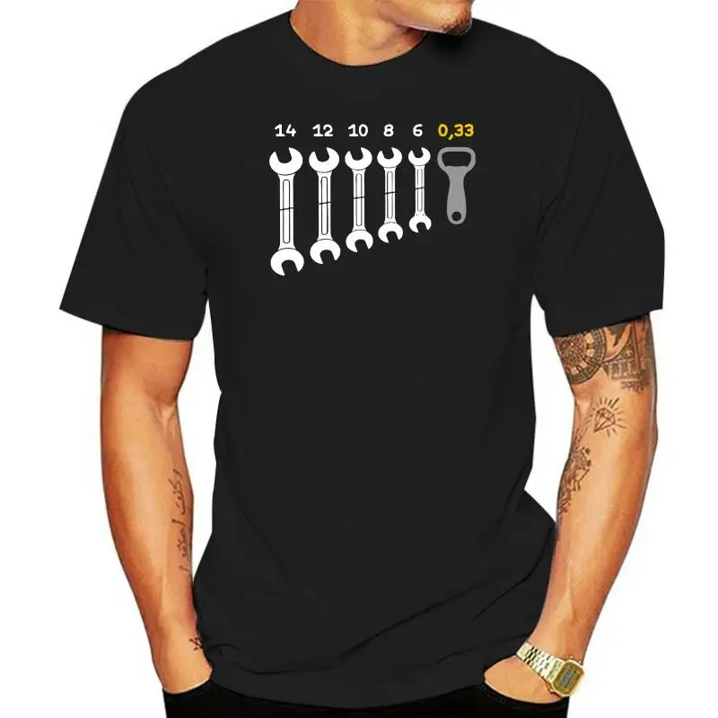 T-Shirt Uomo Chiavi Inglesi Ed Apribottiglie Divertente Idea Regalo Birra 2023 Fashion Summer Design Cotton Male T Shirt Online
T-Shirt Uomo Chiavi Inglesi Ed Apribottiglie Divertente Idea Regalo Birra 2023 Fashion Summer Design Cotton Male T Shirt Online