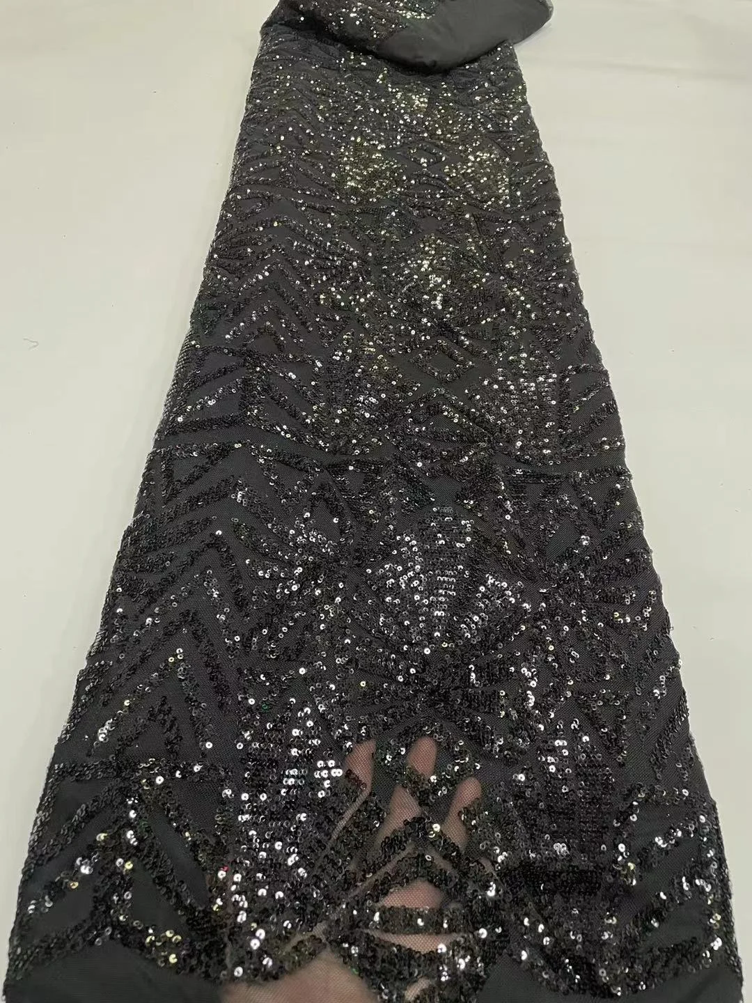 Black African Lace Fabric With Sequins Nigerian Tulle Net Lace French Mesh Lace Fabric 2024 Newest Style For Wedding Dress 5Yard
Black African Lace Fabric With Sequins Nigerian Tulle Net Lace French Mesh Lace Fabric 2024 Newest Style For Wedding Dress 5Yard