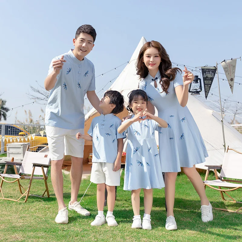 2024 new Chinese style tang suit parents and children small butterfly mother and daughter dress father and son T-shirt
2024 new Chinese style tang suit parents and children small butterfly mother and daughter dress father and son T-shirt