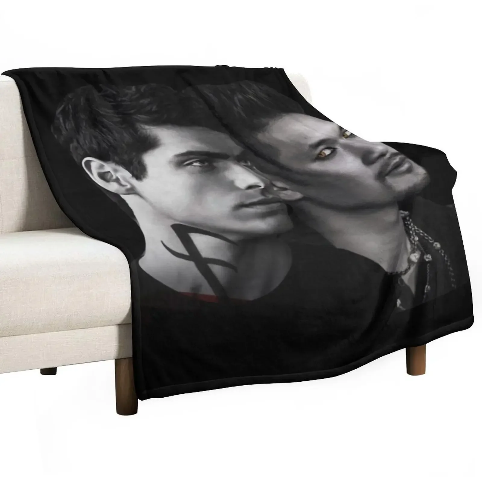 Malec Throw Blanket valentine gift ideas Weighted Tourist Giant Sofa Blankets 
Malec Throw Blanket valentine gift ideas Weighted Tourist Giant Sofa Blankets