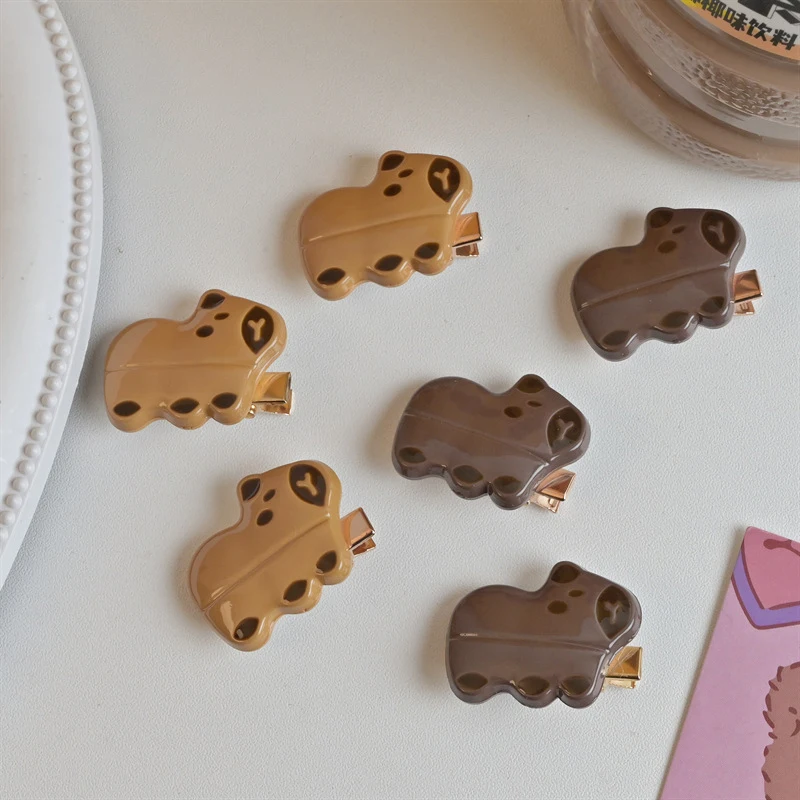 Cute Capybara Hair Clip Fun Cartoon Beauty Girl Heart Simple Edge Clip Students Broken Hair Clip Hair Accessories Female
Cute Capybara Hair Clip Fun Cartoon Beauty Girl Heart Simple Edge Clip Students Broken Hair Clip Hair Accessories Female