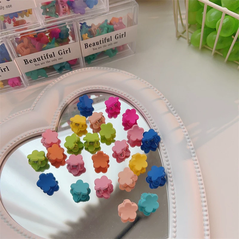 Baby Girl Korean Mini Love bunnyCrown Star Flower Kawaii Children Boxed Small Jewelry Hair Clip Candy Color Festival Accessories 
Baby Girl Korean Mini Love bunnyCrown Star Flower Kawaii Children Boxed Small Jewelry Hair Clip Candy Color Festival Accessories