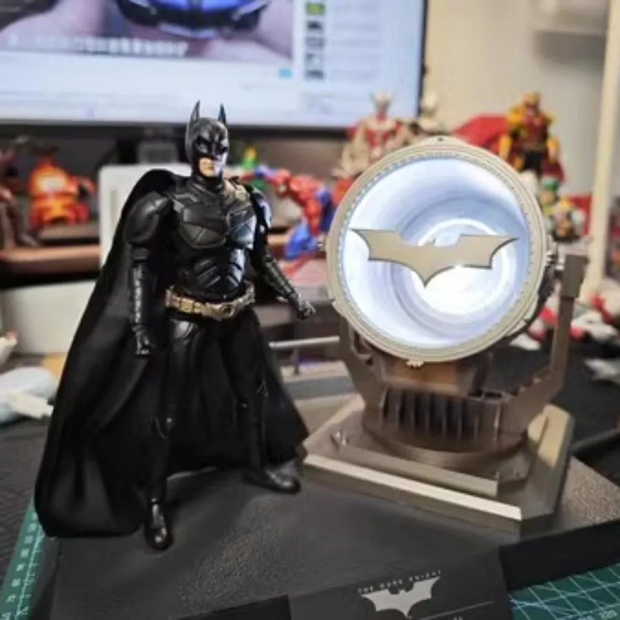 Batman Lamp The Dark Knight Batman Movable Figurine Model 18cm Modoking Batman Model Kit Figure 1/12 Armor Suit Bat Toys Gift
Batman Lamp The Dark Knight Batman Movable Figurine Model 18cm Modoking Batman Model Kit Figure 1/12 Armor Suit Bat Toys Gift
