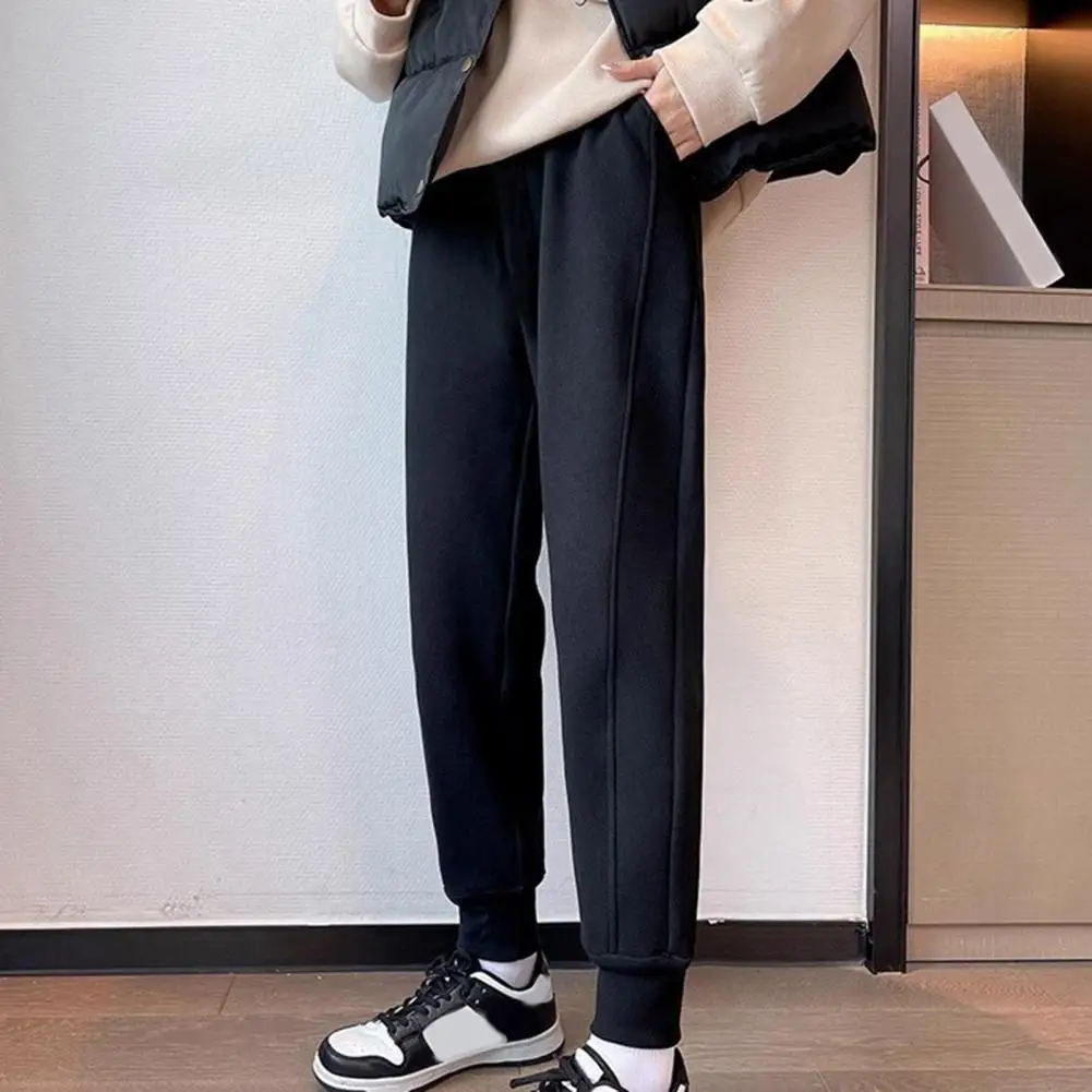 Autumn Pants Cozy Plush Winter Sweatpants with Elastic Waist Pockets for Women Soft Warm Ankle-banded Sports Trousers Harem
Autumn Pants Cozy Plush Winter Sweatpants with Elastic Waist Pockets for Women Soft Warm Ankle-banded Sports Trousers Harem