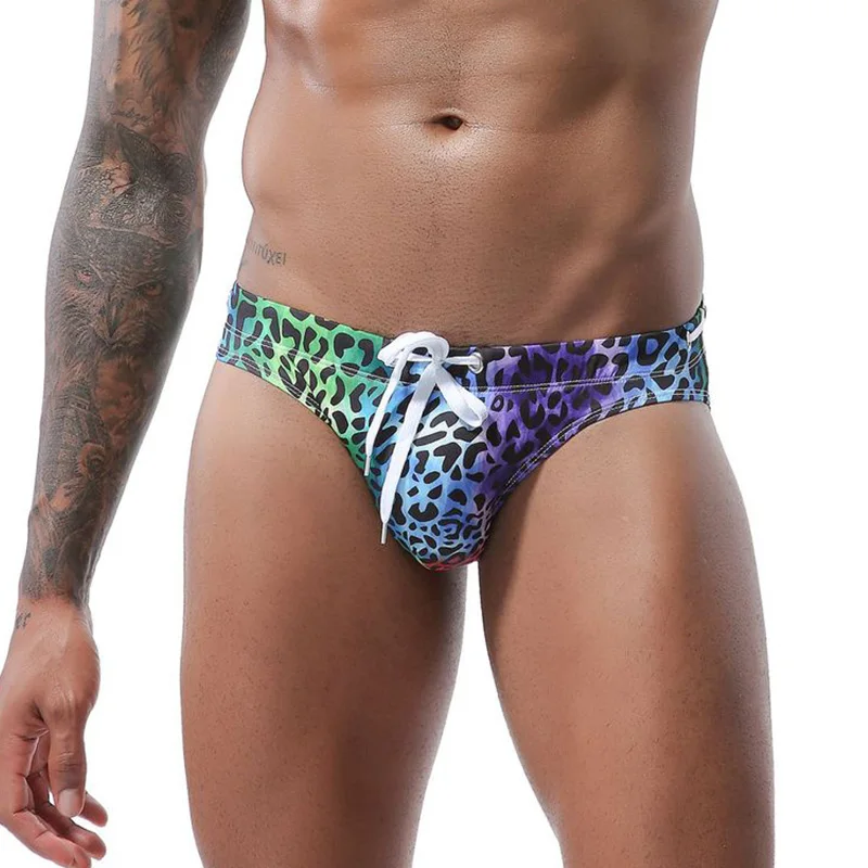 Low Waist Polyester Leopard Swim Briefs Men Surfing Swimming Trunk Tropical Plant Print Tie Outdoor Swim Shorts Sports Summer
Low Waist Polyester Leopard Swim Briefs Men Surfing Swimming Trunk Tropical Plant Print Tie Outdoor Swim Shorts Sports Summer