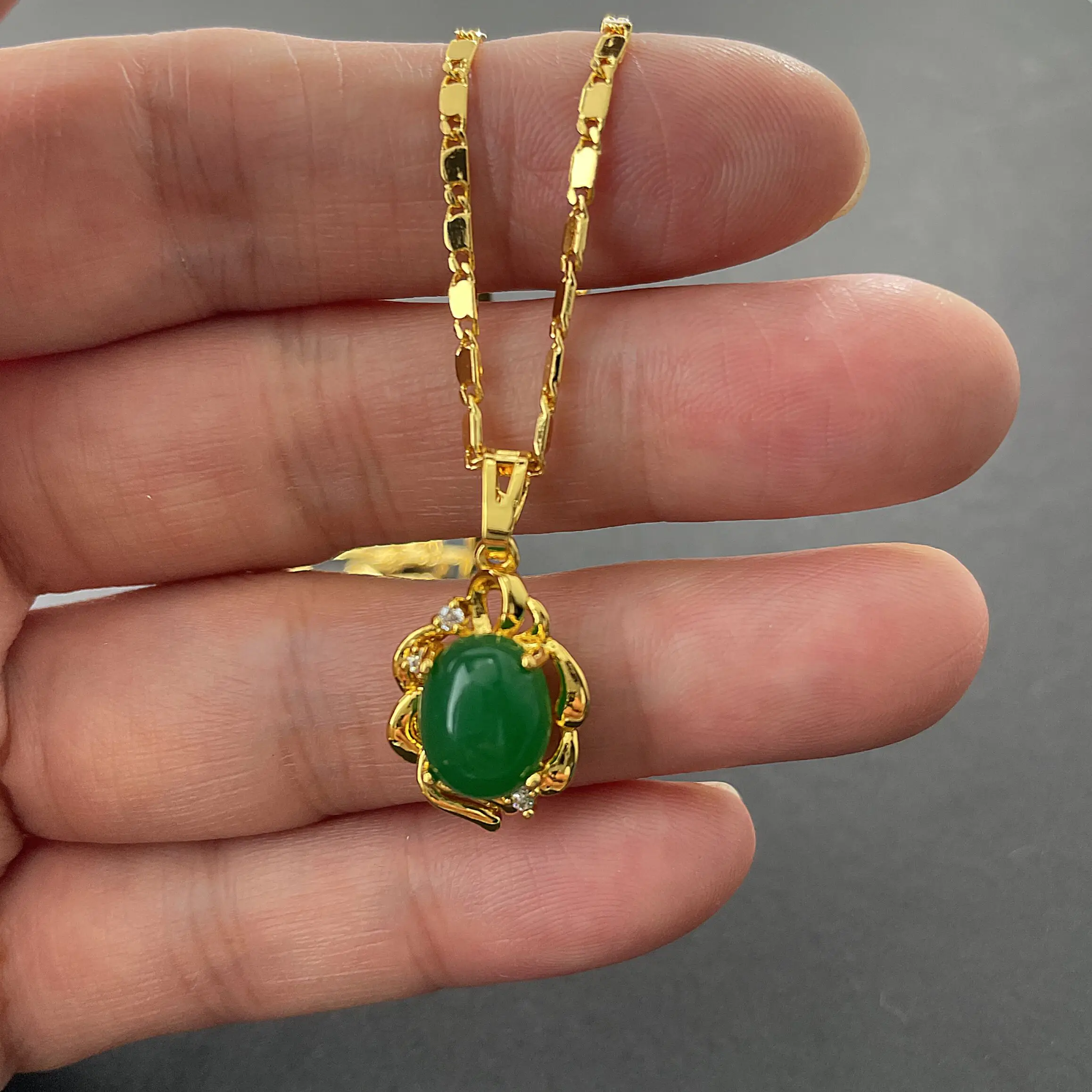 

24k Gold Jade Pendant 2MM Width 18 Inches Necklace Chains For Woman Engagement Jewelry Gift