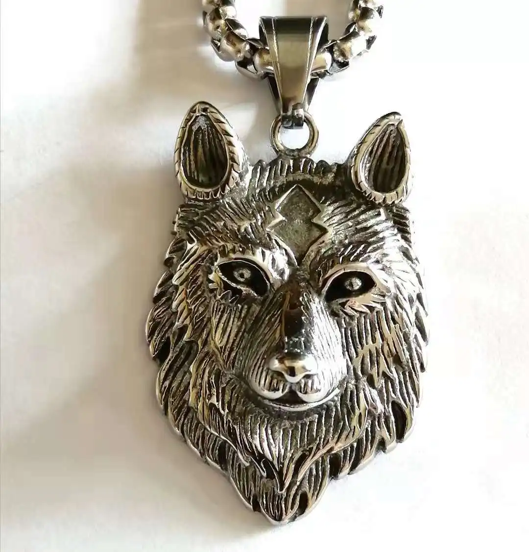 Fashion Stainless Steel Pendant Necklace Animal Wolf Head Long Chain Necklace for Men Women Jewelry Accessories
Fashion Stainless Steel Pendant Necklace Animal Wolf Head Long Chain Necklace for Men Women Jewelry Accessories