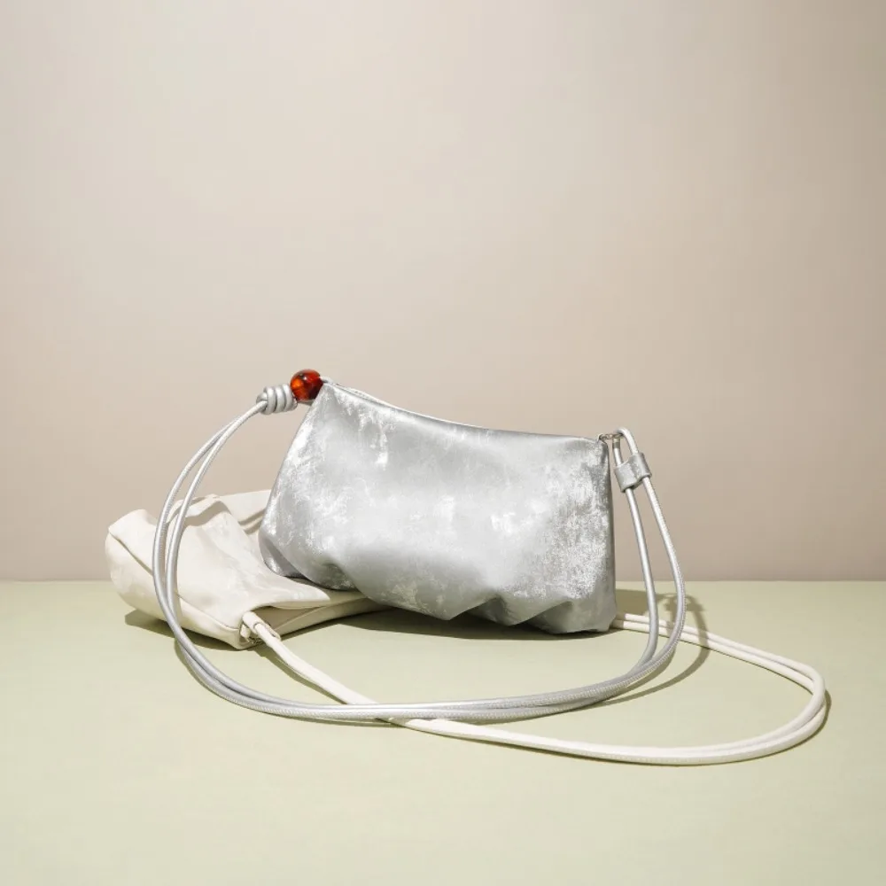 

Простые изысканные сумочки в китайском стиле из воловьей кожи в форме облака, персонализированные сумки-мессенджеры, атласные повседневные универсальные клатчи