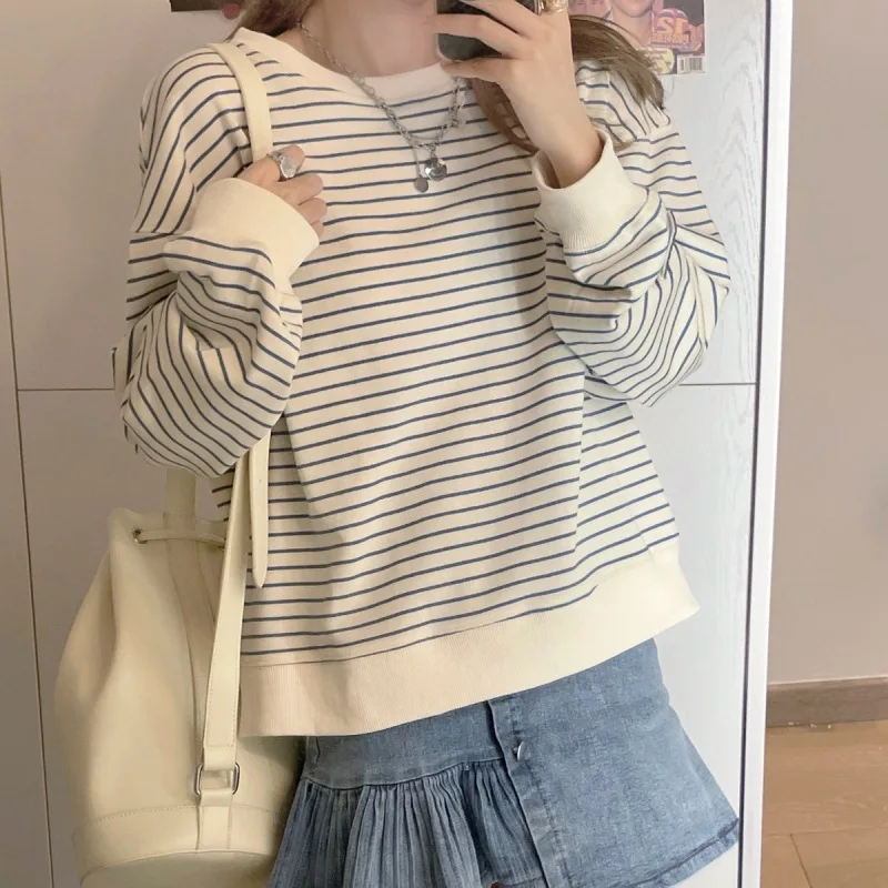 Vintage Striped Sweater Women Spring 2023 New Fashion Korean Version Commuter Long-sleeved Harajuku Loose Oversized Top
Vintage Striped Sweater Women Spring 2023 New Fashion Korean Version Commuter Long-sleeved Harajuku Loose Oversized Top