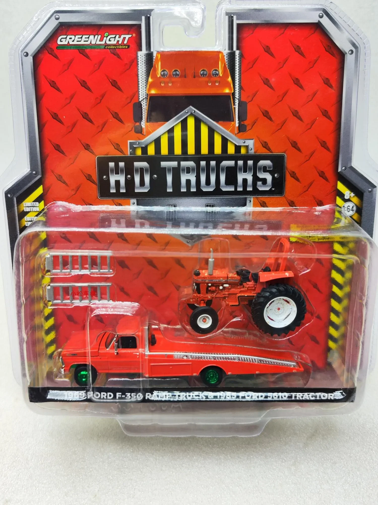 1: 64 1969 Ford F-350 Ramp Truck&1985 Ford 5610 Tractor Green Edition Collection of car models
1: 64 1969 Ford F-350 Ramp Truck&1985 Ford 5610 Tractor Green Edition Collection of car models