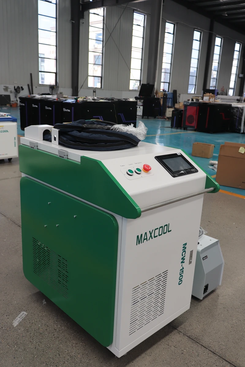 1000W 1500W 2000W 3000W Handheld Laser Welding 3IN1 Welder Multifunctional Welding Cutting Cleaning Fiber Laser Welding Machine
1000W 1500W 2000W 3000W Handheld Laser Welding 3IN1 Welder Multifunctional Welding Cutting Cleaning Fiber Laser Welding Machine